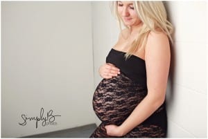 edmonton maternity photographer