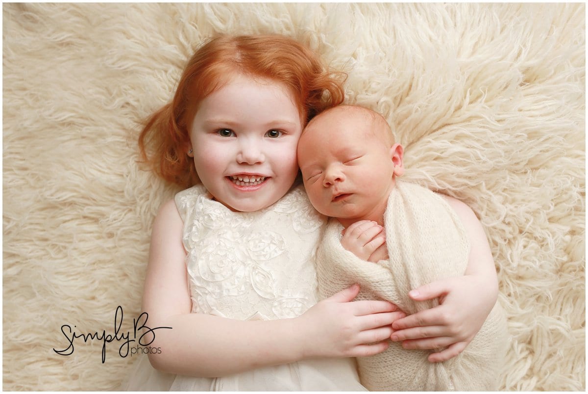 edmonton newborn photographer sibling poses