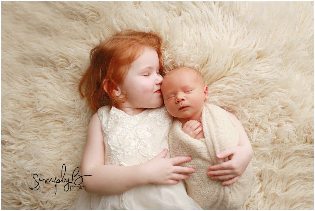 edmonton newborn photographer sibling photos
