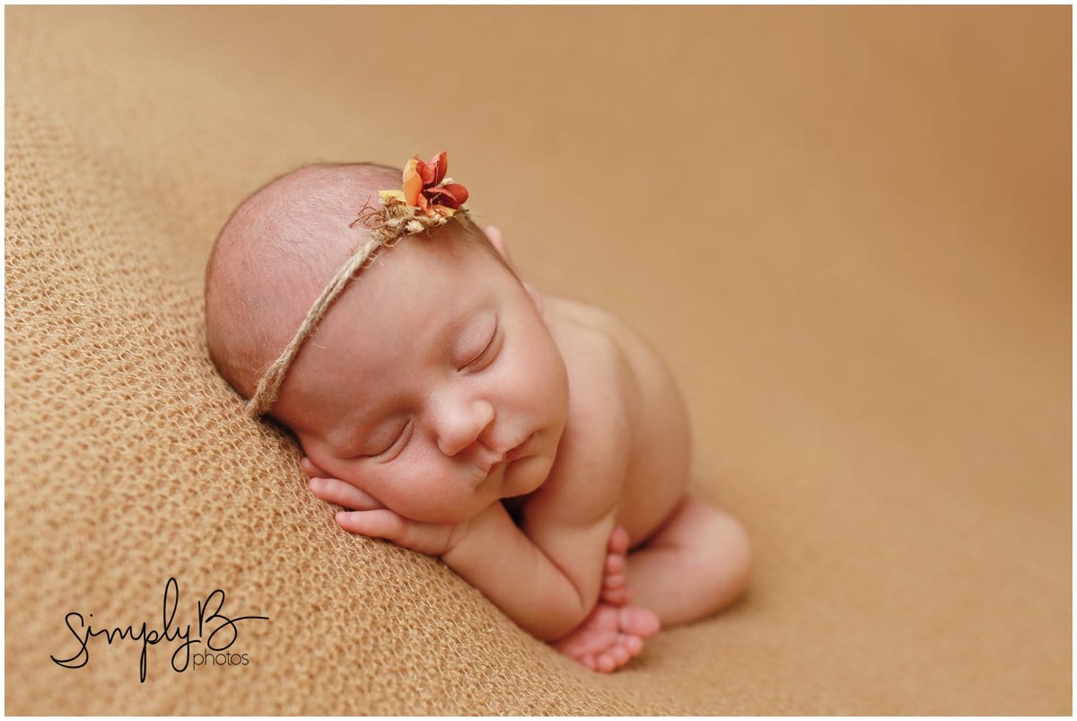 edmonton newborn photographer neutral natural baby theme