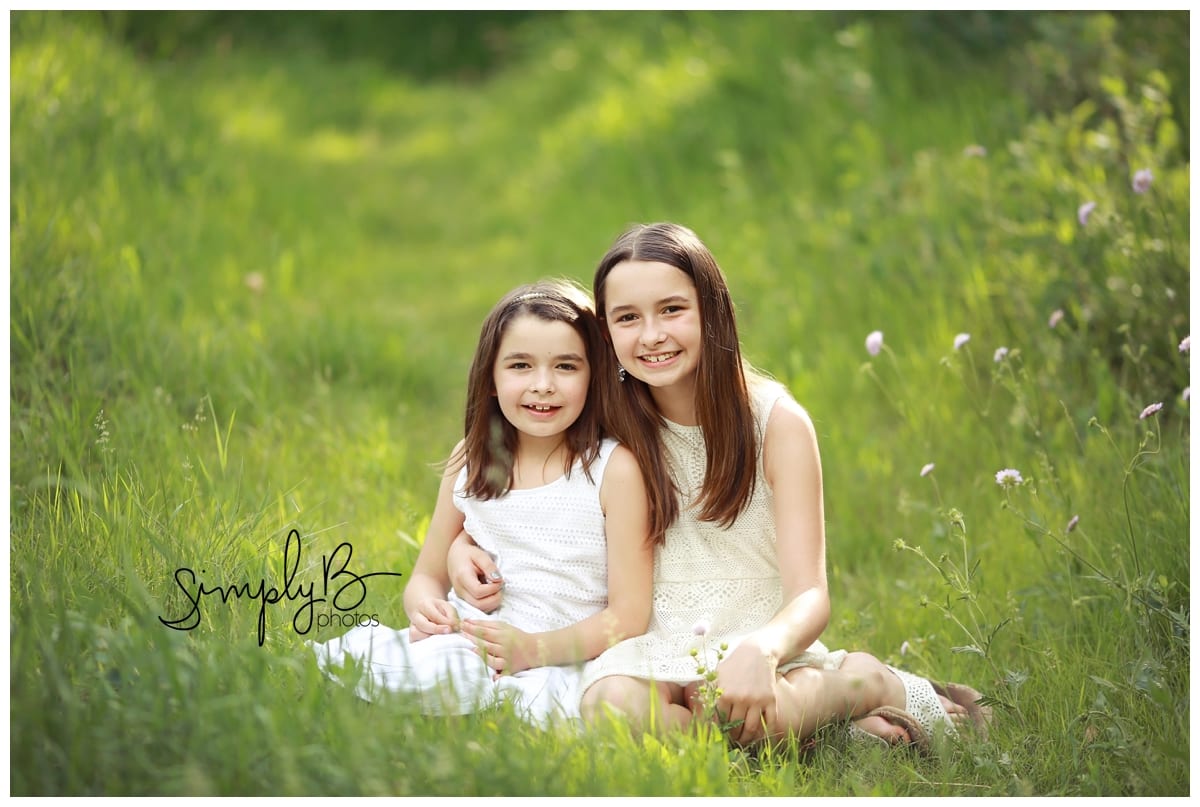 edmonton family photographer mommy and me sisters
