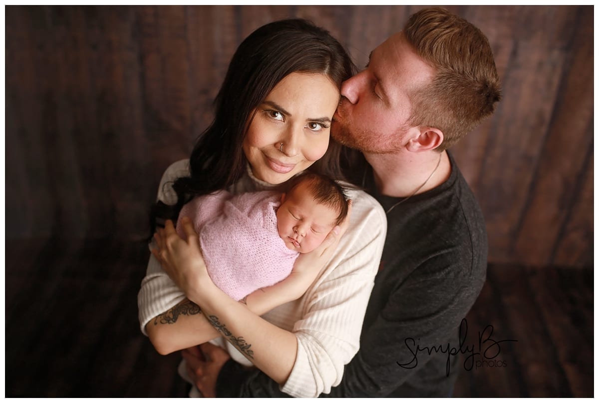 edmonton newborn photographer baby girl family pose