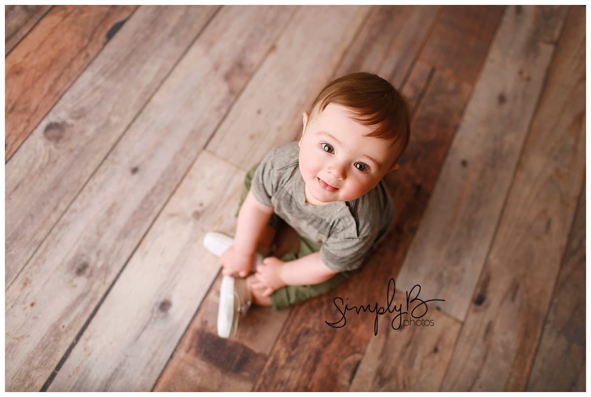 edmonton studio baby photographer 6 month old milestone