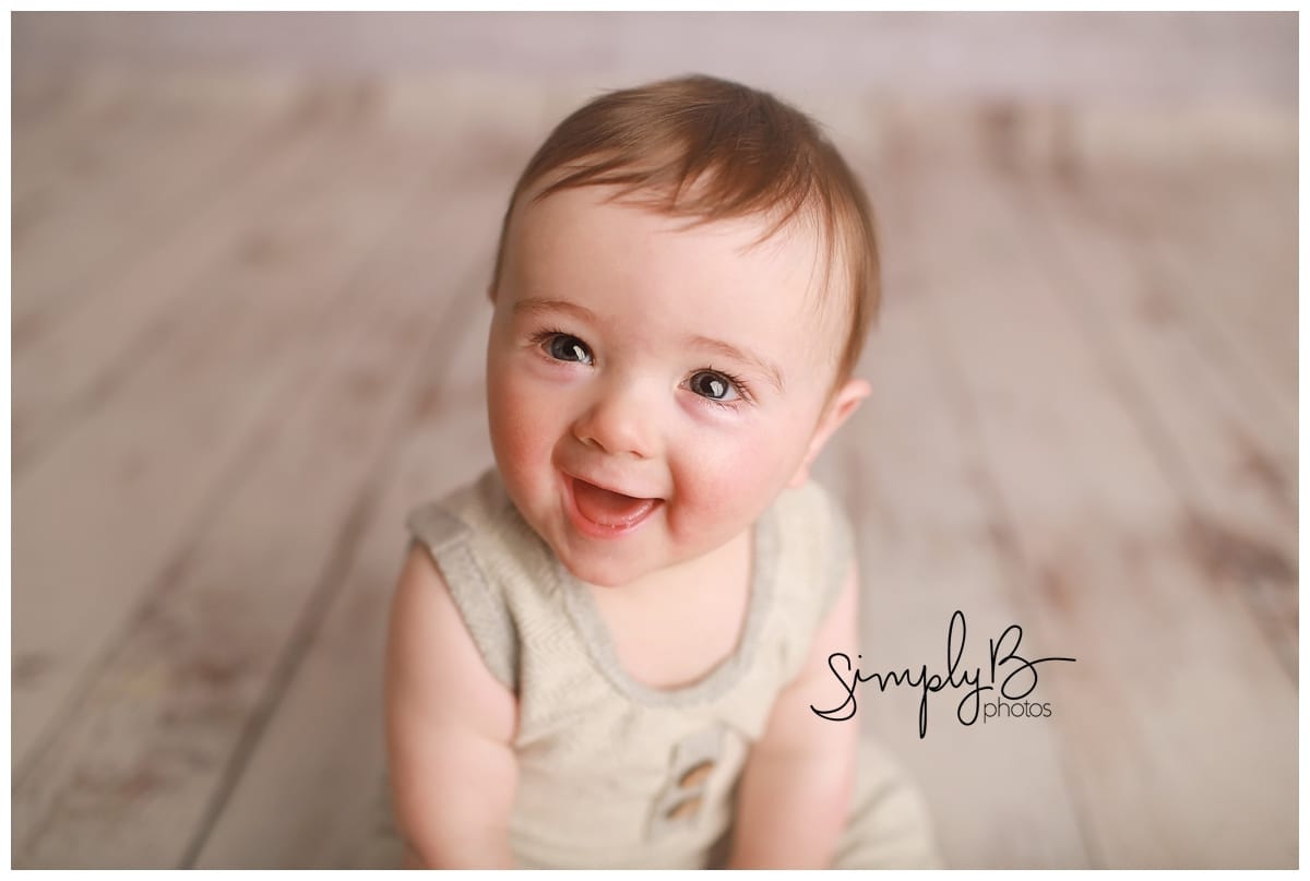 edmonton studio baby photographer 6 month old milestone