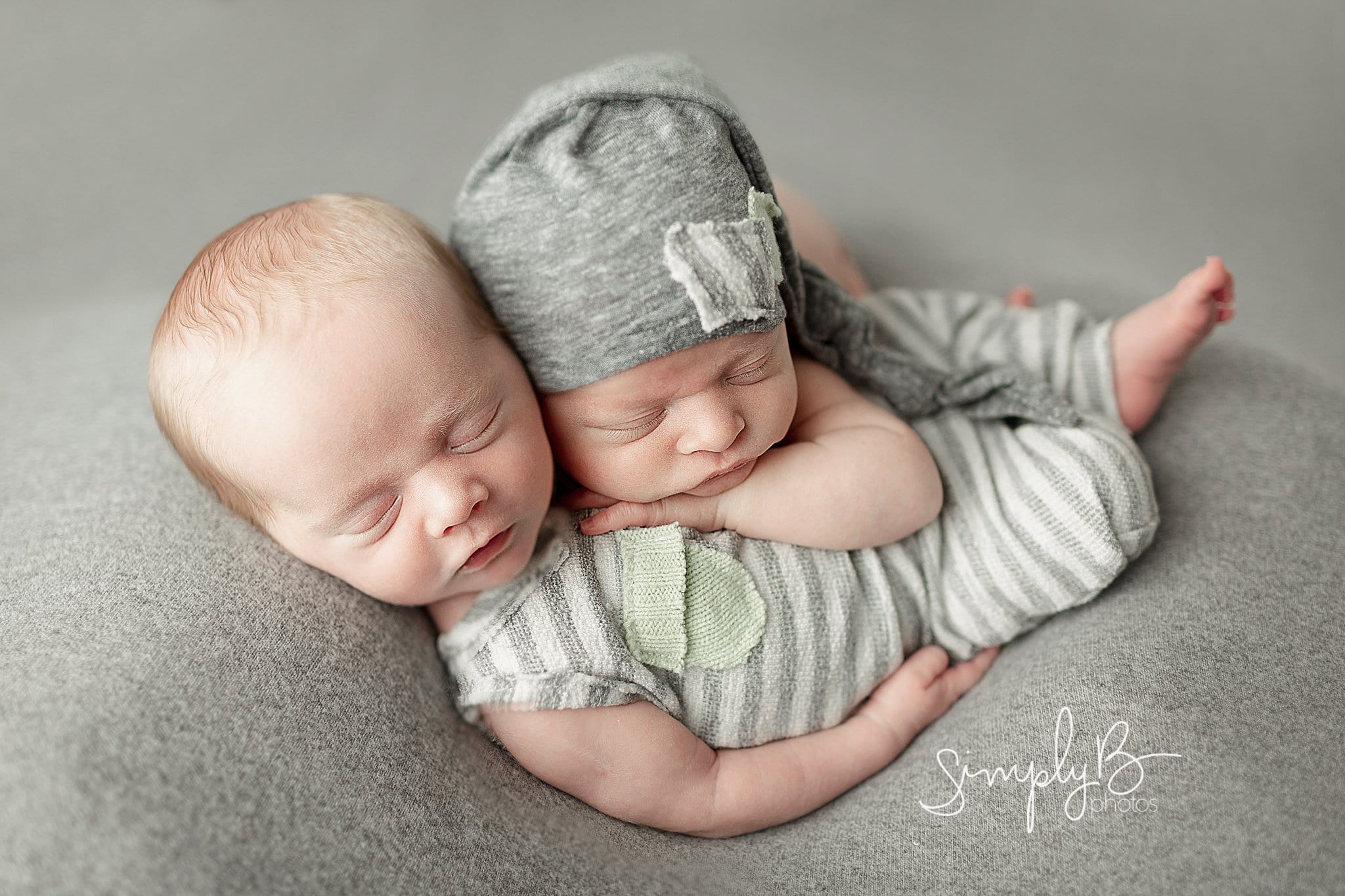edmonton twin newborn photographer
