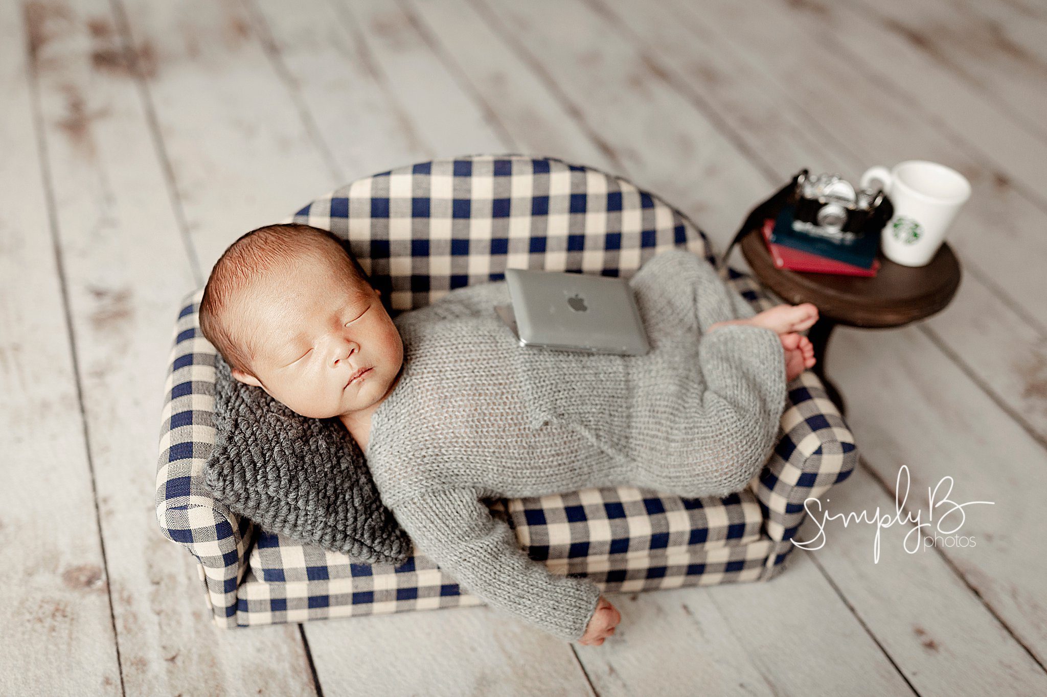 Sherwood Park newborn photographer