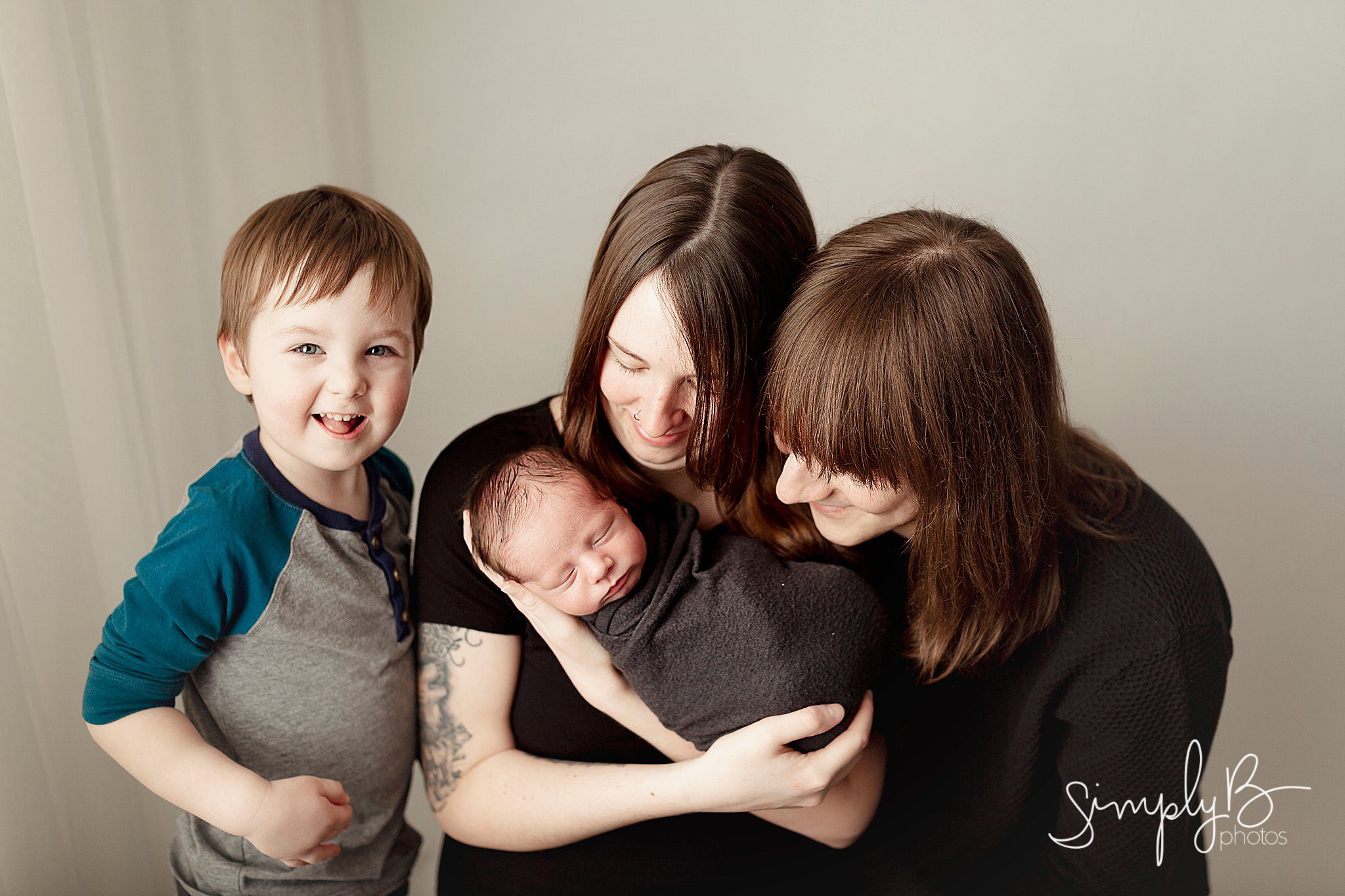 sherwood park newborn photographer