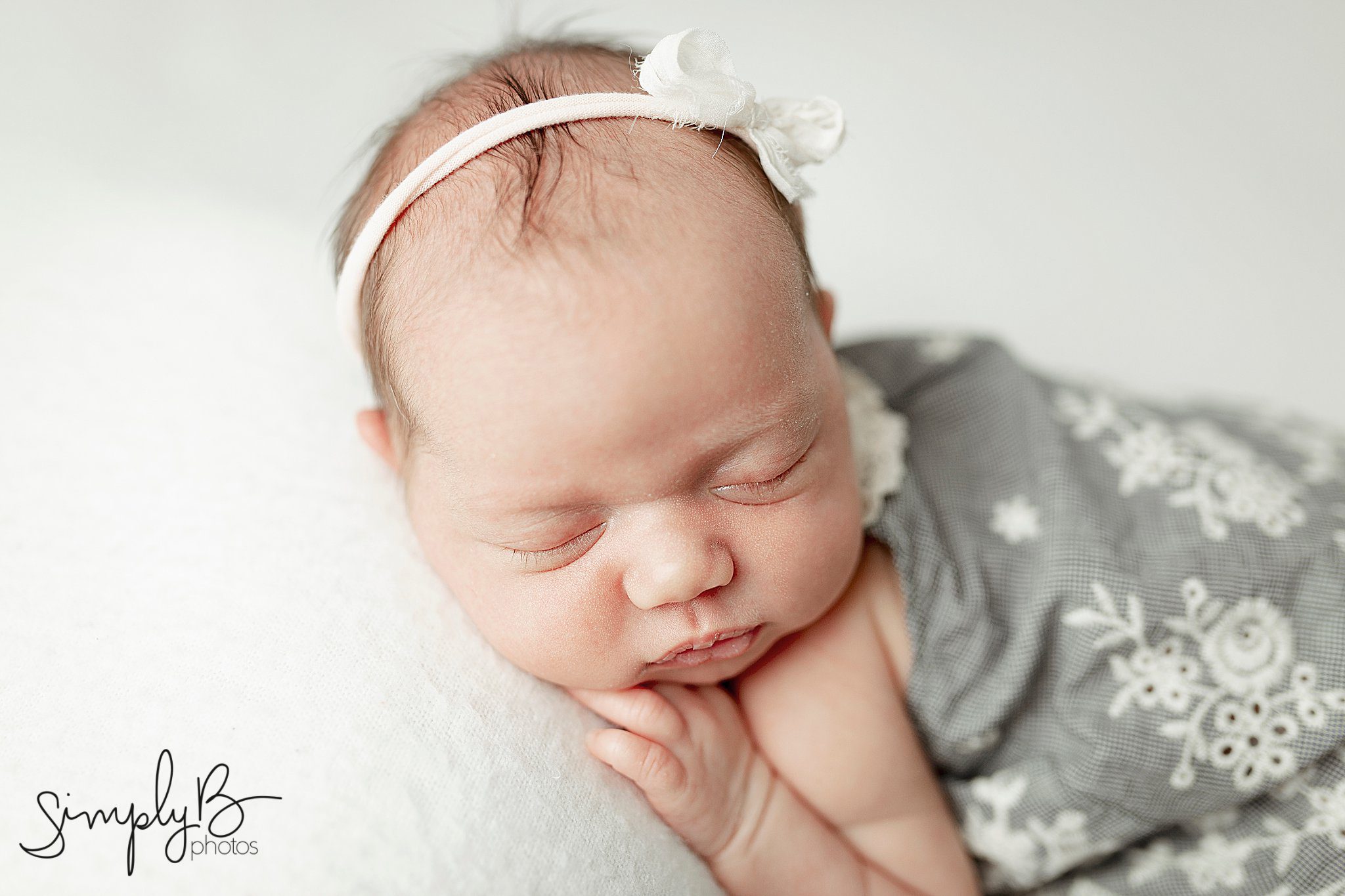 edmonton newborn baby photographer