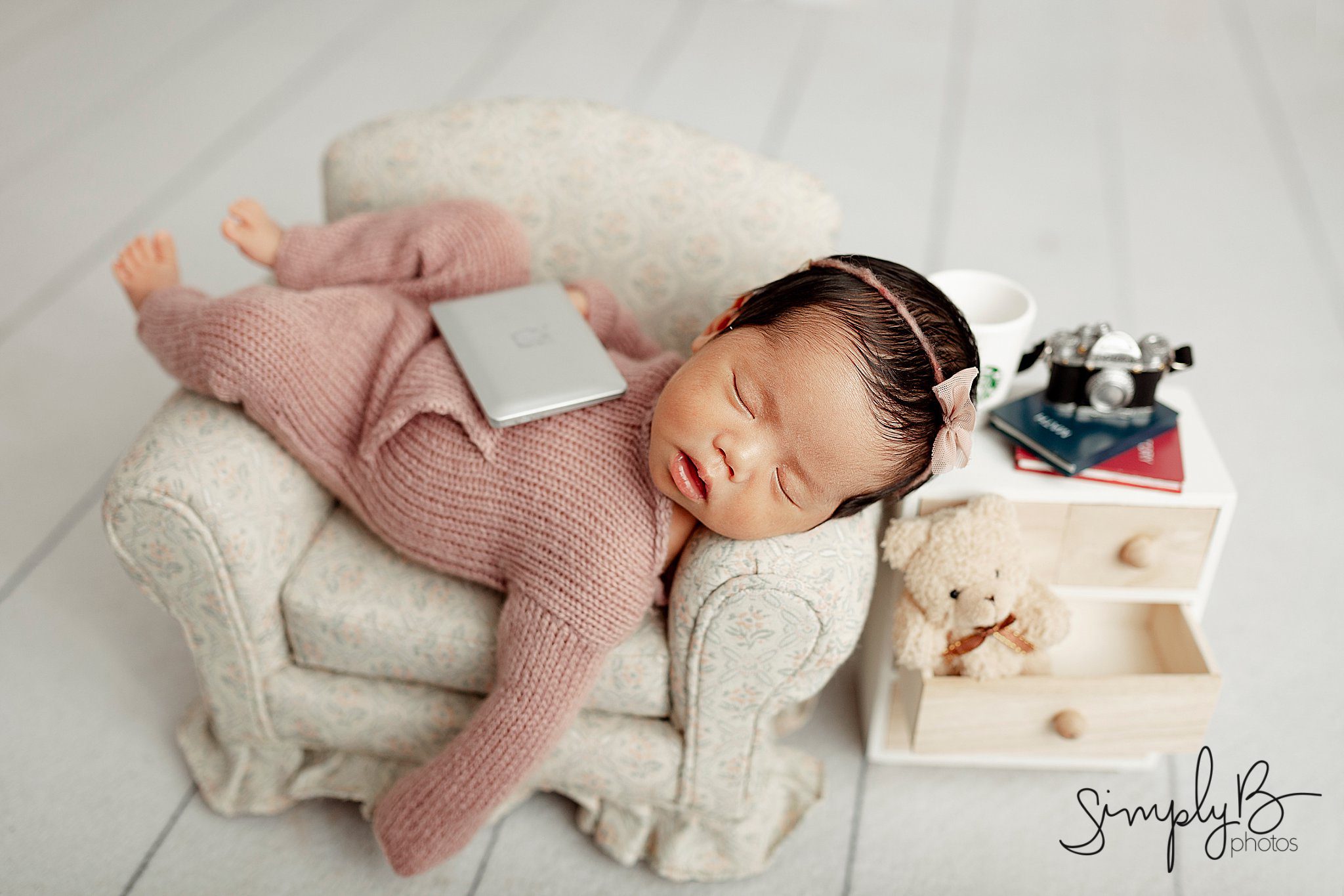 edmonton newborn photography studio