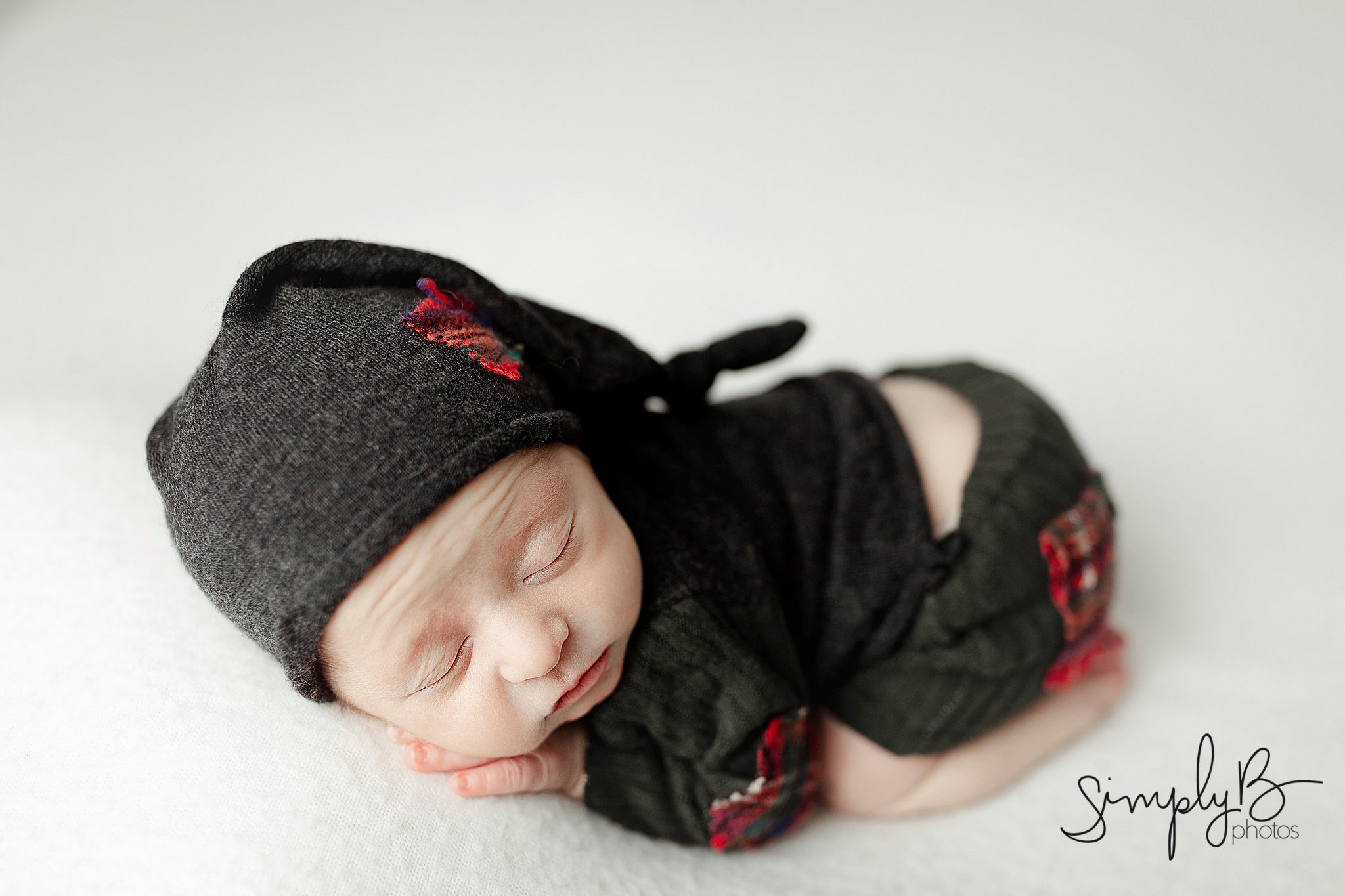 sherwood park newborn photographer