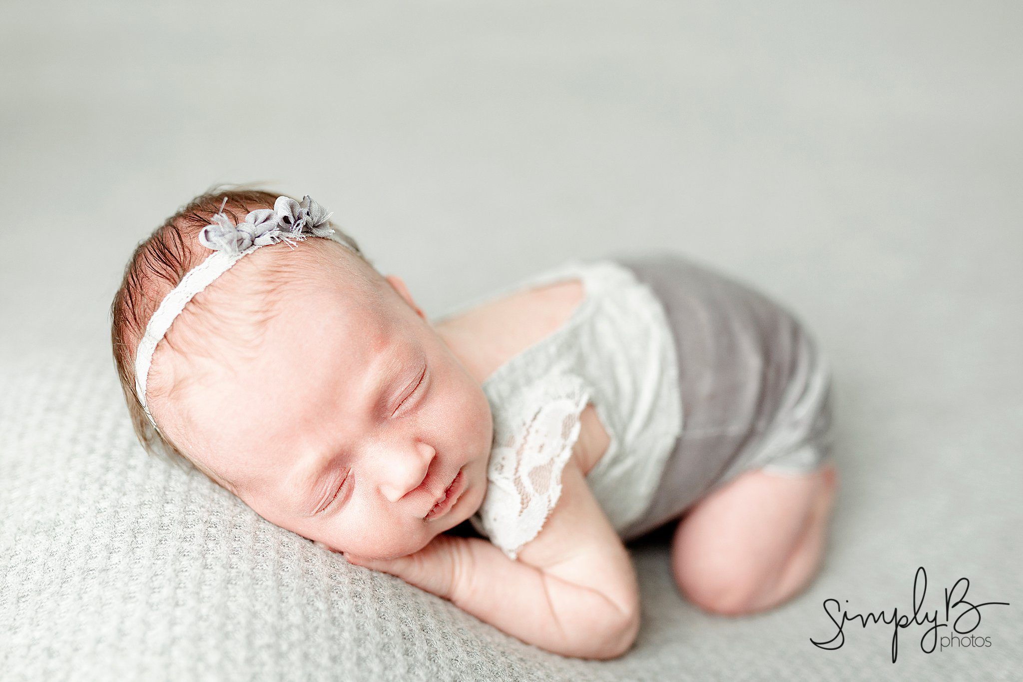 edmonton newborn photographer