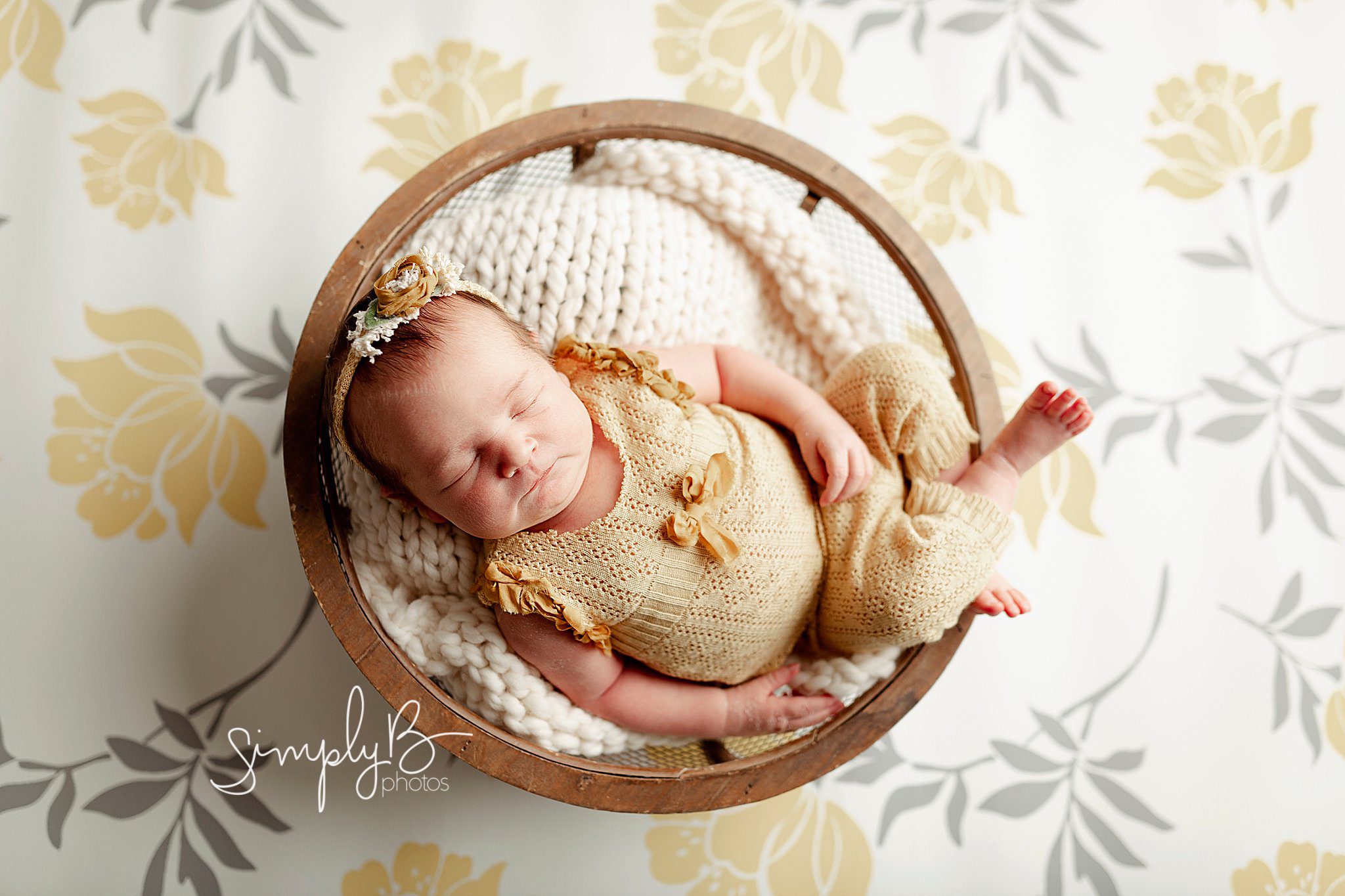 edmonton newborn photographer