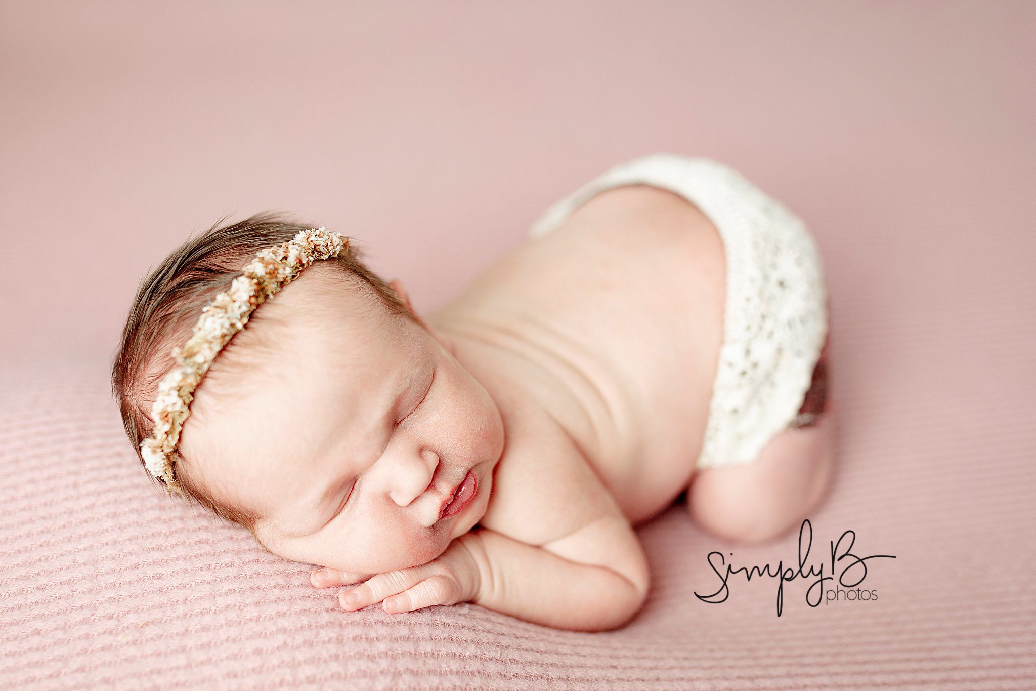 edmonton newborn photographer