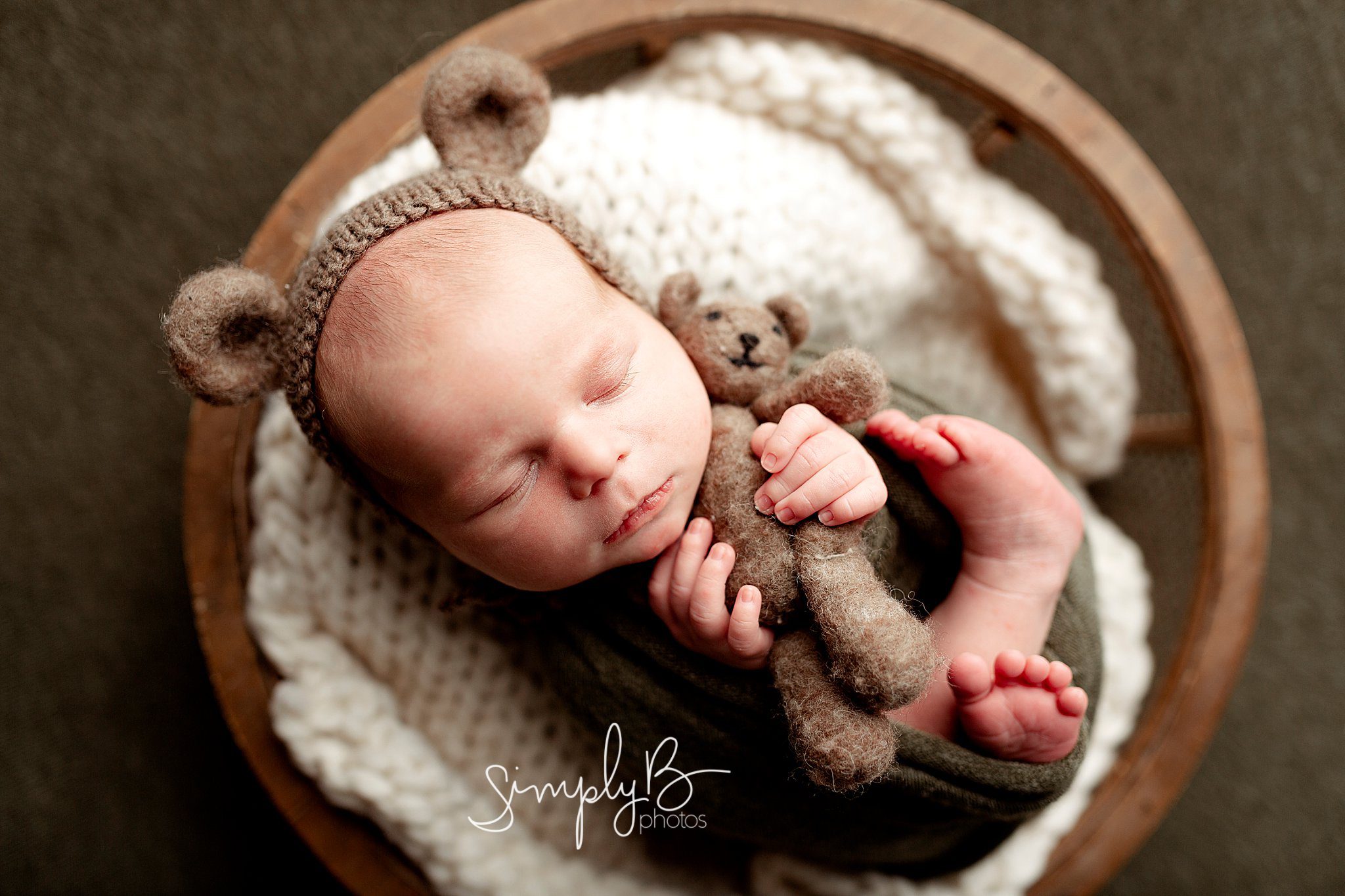 sherwood park newborn photographer studio